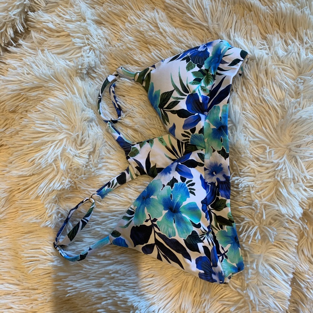 Midori bikini top